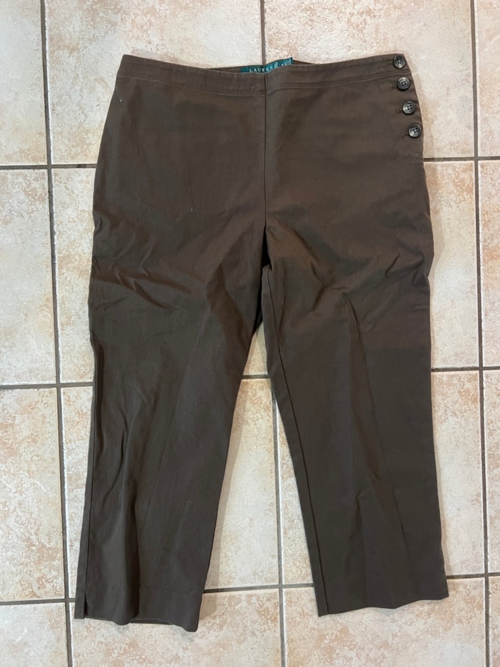 Vintage Lauren Ralph Lauren Dark Brown Button-Accent Capri Pants, Sz 4
